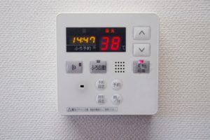 給湯器はつけっぱなしにした方が良い？メリットデメリットを解説！